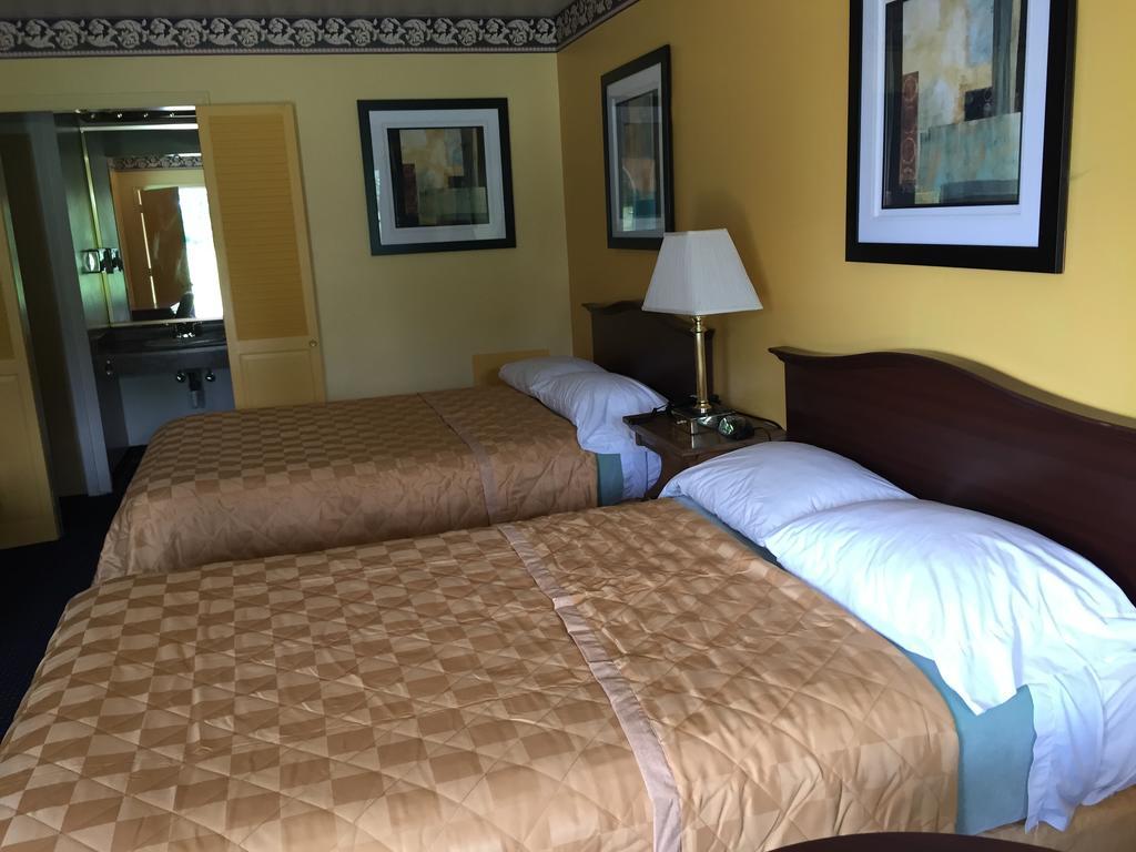 Norwalk Inn Δωμάτιο φωτογραφία