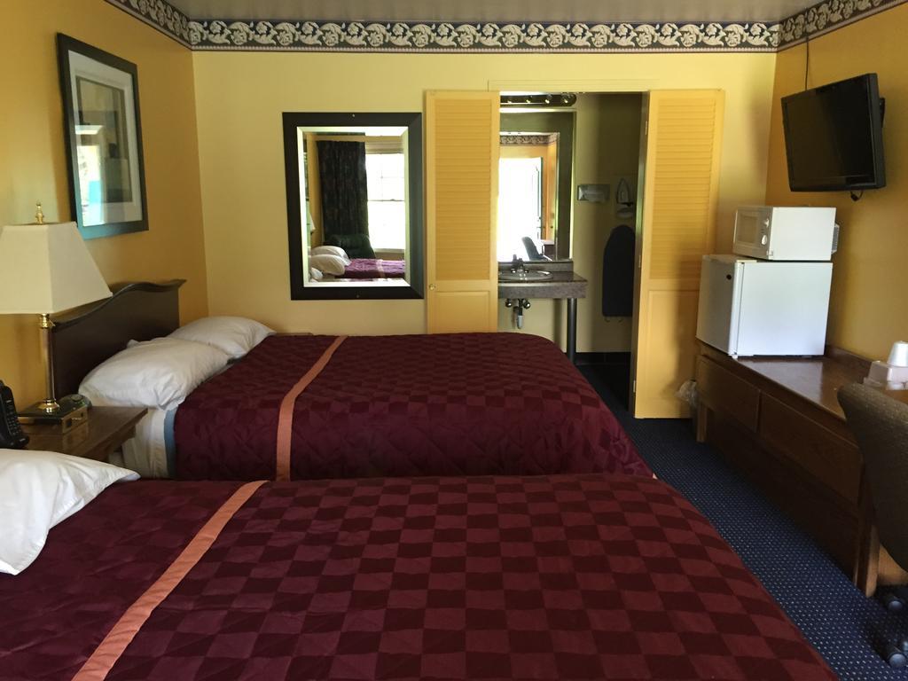 Norwalk Inn Δωμάτιο φωτογραφία
