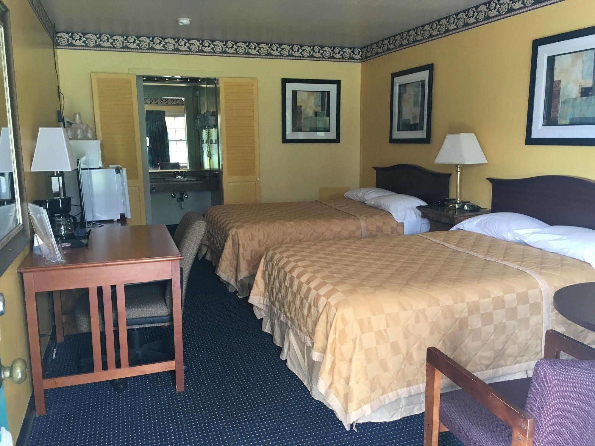Norwalk Inn Εξωτερικό φωτογραφία