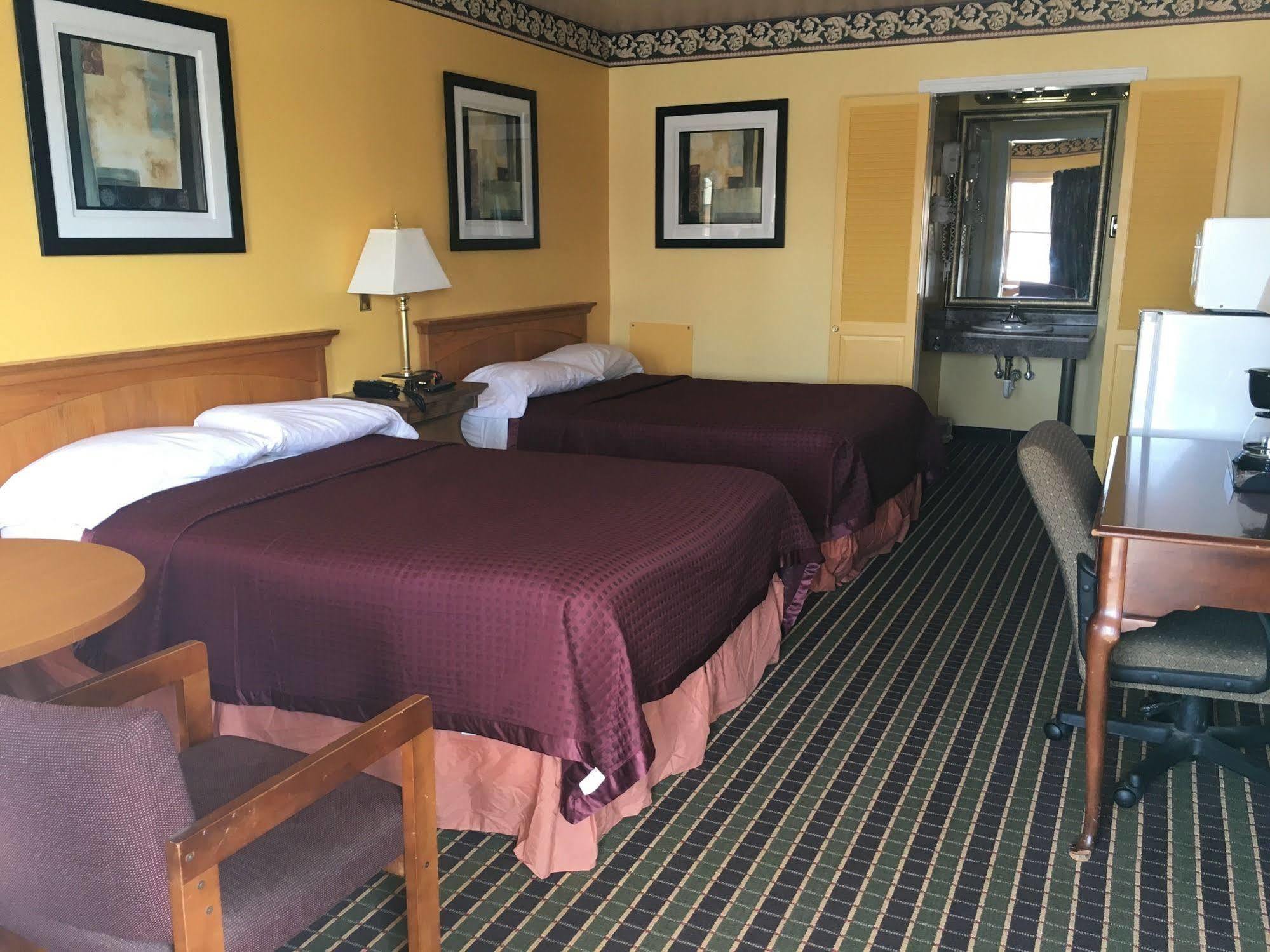 Norwalk Inn Εξωτερικό φωτογραφία