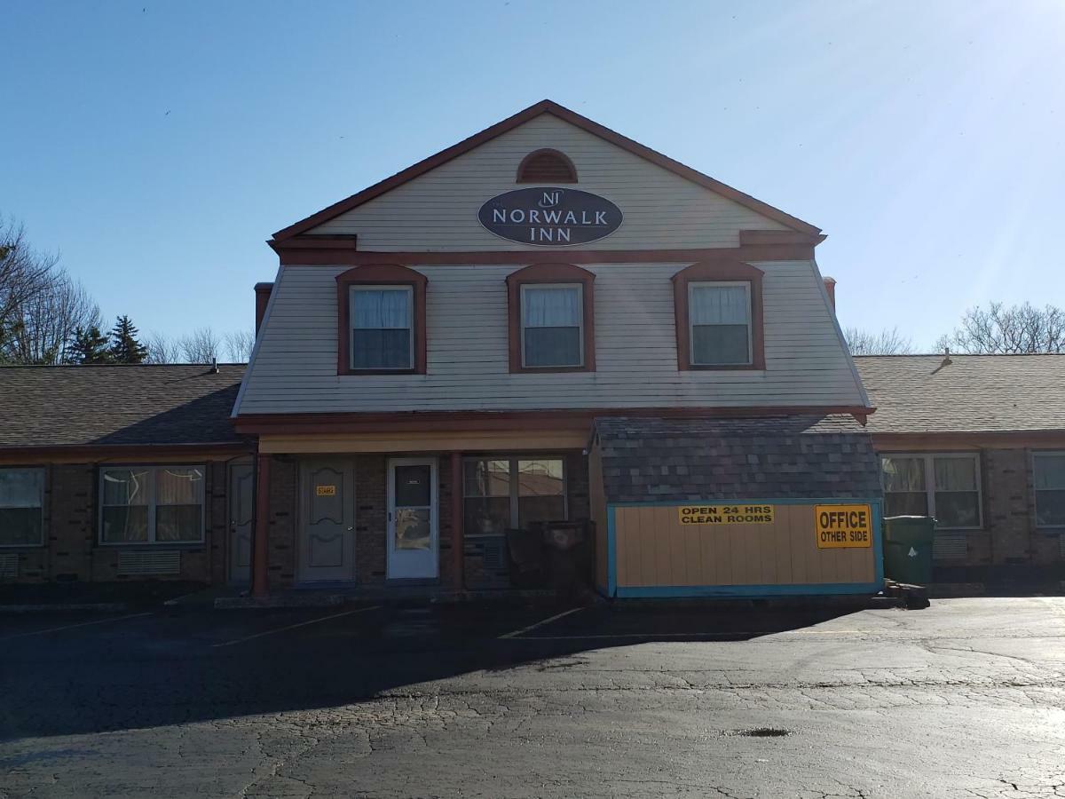 Norwalk Inn Εξωτερικό φωτογραφία